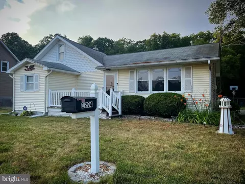 1294 Landis Ave, Elmer, NJ 08318