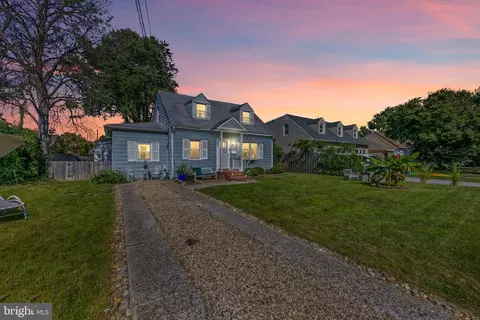 373 Manor Ave, Penns Grove, NJ 08069