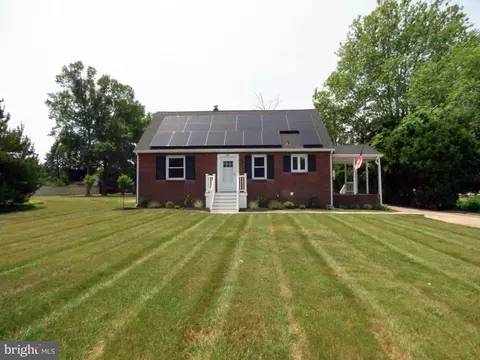 246 E Main St, Carneys Point, NJ 08069