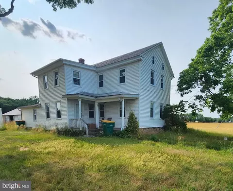423 Lawrence Corner Rd, Elmer, NJ 08318