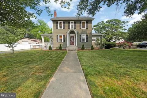 594 Orchard, Carneys Point, NJ 08069