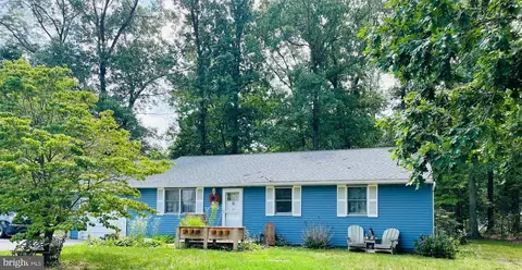 65 Garden Rd, Elmer, NJ 08318