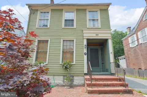 35 Market St, Salem, NJ 08079