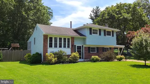 27 Jones Ave, Pennsville, NJ 08070