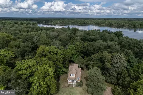 1056 Willow Grove Rd, Elmer, NJ 08318