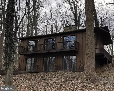 129 Holly Ln, Pilesgrove, NJ 08098
