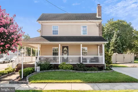 300 Broad St, Elmer, NJ 08318