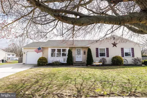 47 Fort Mott Rd, Pennsville, NJ 08070