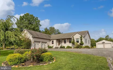 318 Commissioners Pike, Woodstown, NJ 08098