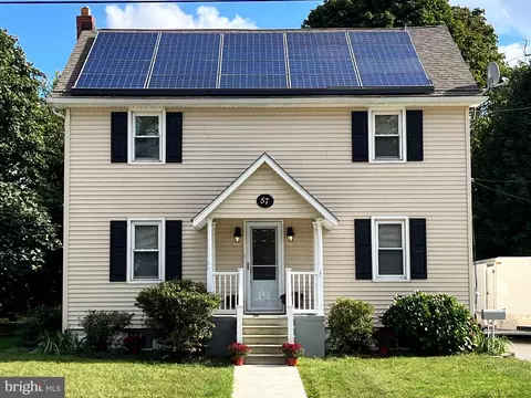 57 S Dupont Rd, Carneys Point, NJ 08069