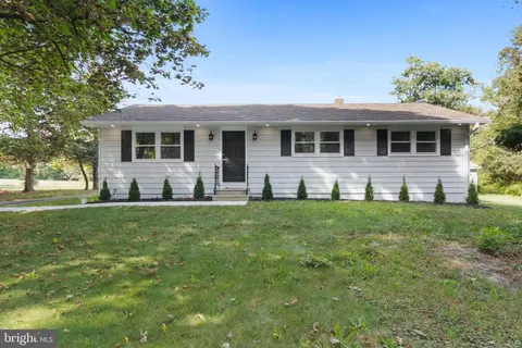 1057 Centerton Rd, Elmer, NJ 08318