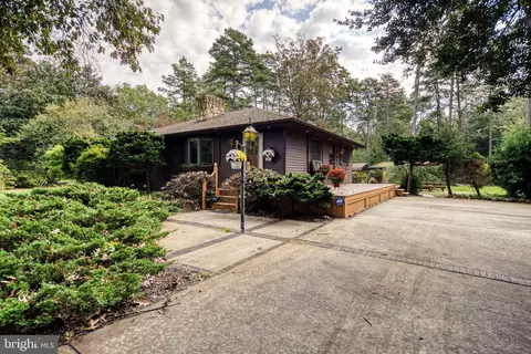 8 Forest Rd, Pittsgrove, NJ 08318