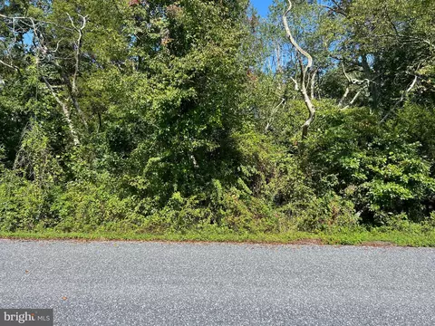 Eppinger Ave, Pittsgrove, NJ 08318