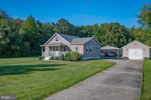 284 Quaker Neck Rd, Salem, NJ 08079