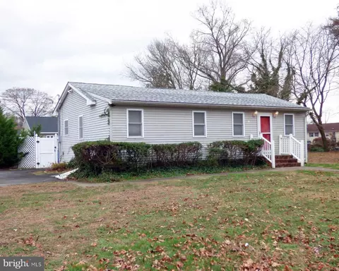 141 S Dupont Rd, Carneys Point, NJ 08069
