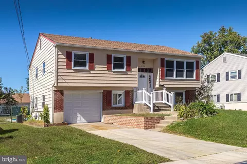 298 Justice Dr, Carneys Point, NJ 08069