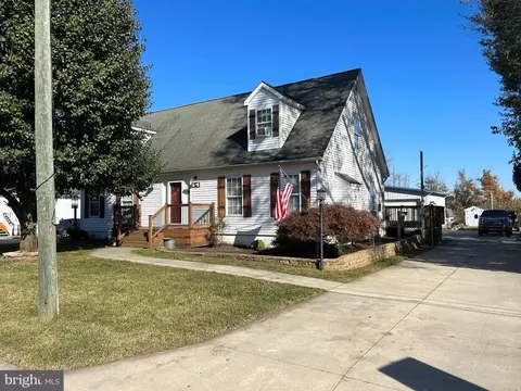 14 Beaver Ave, Pennsville, NJ 08070