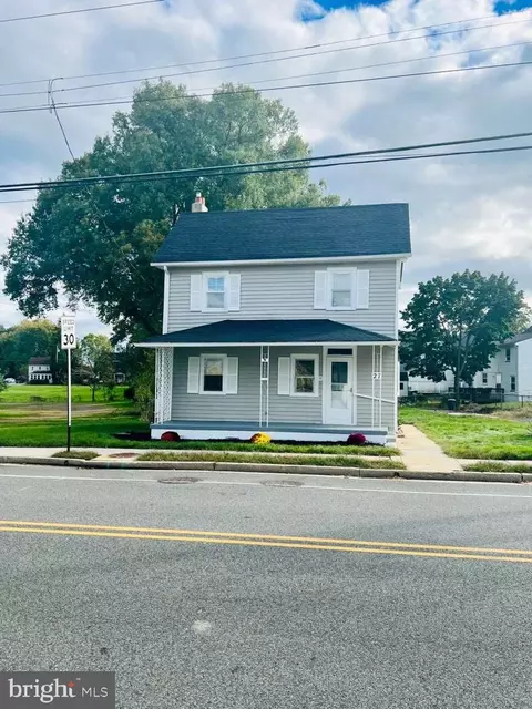 27 W Main St, Alloway, NJ 08001