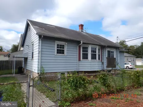 21 Plant St, Deepwater, NJ 08023