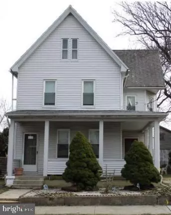 71 Delaware Ave, Penns Grove, NJ 08069