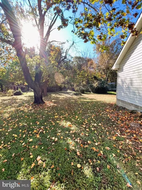 69 E Main St, Alloway, NJ 08001 photo 4