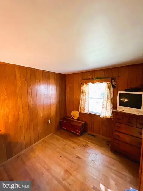 69 E Main St, Alloway, NJ 08001 photo 14