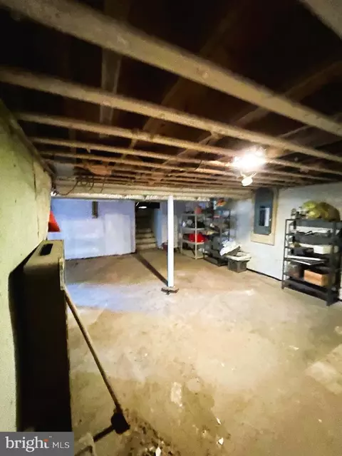 69 E Main St, Alloway, NJ 08001 photo 19