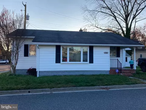 332 Green Ave, Carneys Point, NJ 08069
