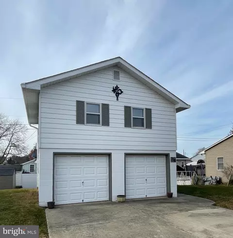 338 Polk Ave, Carneys Point, NJ 08069