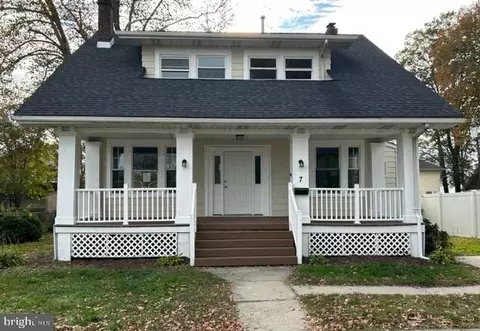 7 Summerill Ave, Penns Grove, NJ 08069