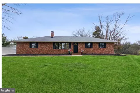 891 Kings Hwy, Pilesgrove, NJ 08098