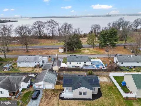 242 I St, Carneys Point, NJ 08069