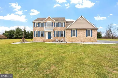 3 Helen Lois Ct, Pilesgrove, NJ 08098