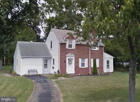 8 Georgetown Rd, Penns Grove, NJ 08069
