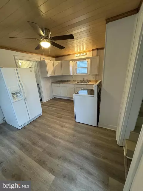 405 E Broadway, Salem, NJ 08079 photo 4