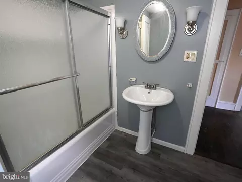 Bath - 314 Morrison Ave, Salem, NJ 08079 photo 1 of 2