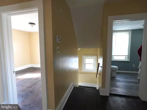 Entry Way - 314 Morrison Ave, Salem, NJ 08079 photo 1 of 2