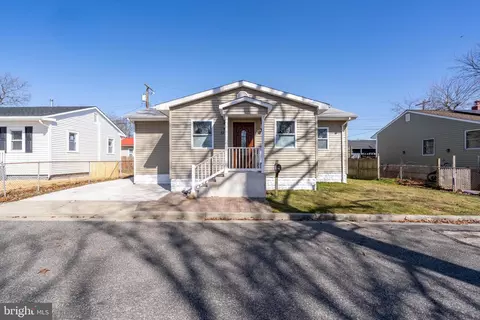 325 Coolidge Ave, Penns Grove, NJ 08069