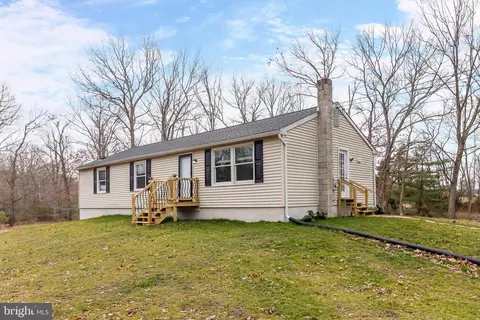 688 Porchtown Rd, Elmer, NJ 08318