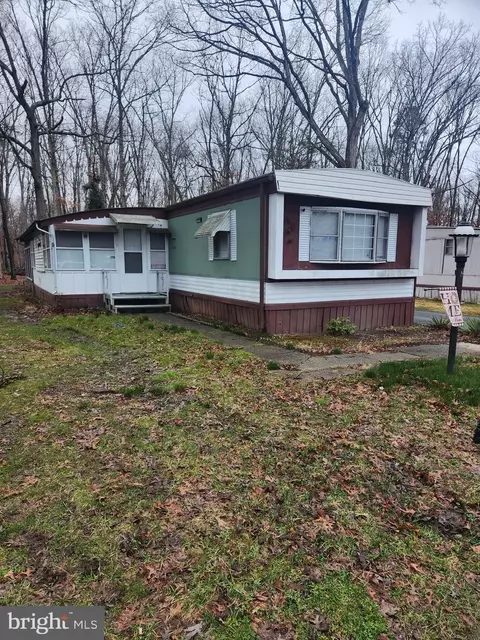 6 Hazelwood Dr, Elmer, NJ 08318