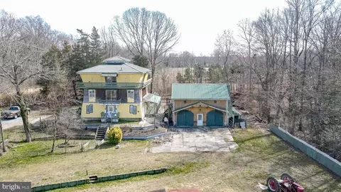 85 W Main St, Alloway, NJ 08001