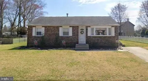 16 Glen Dr, Pennsville, NJ 08070