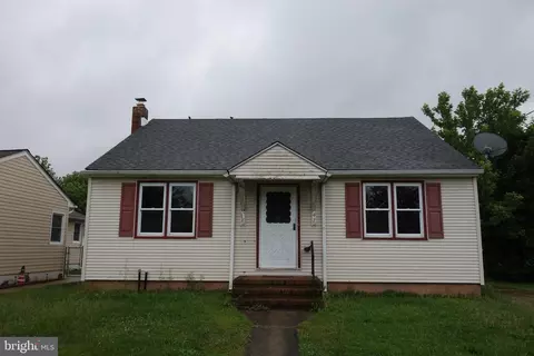 42 Maple Ct, Woodstown, NJ 08098