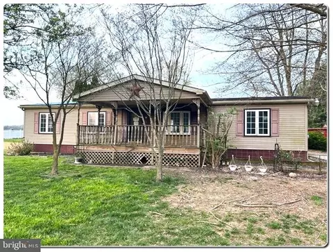 50 Cedar Ln, Elmer, NJ 08318
