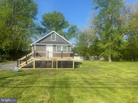 637 S Broadway, Pennsville, NJ 08070