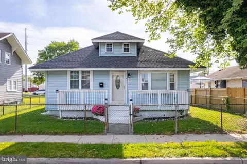 285 Jefferson St, Carneys Point, NJ 08069