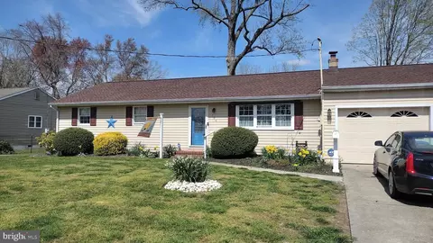 136 River Drive Ave, Pennsville, NJ 08070