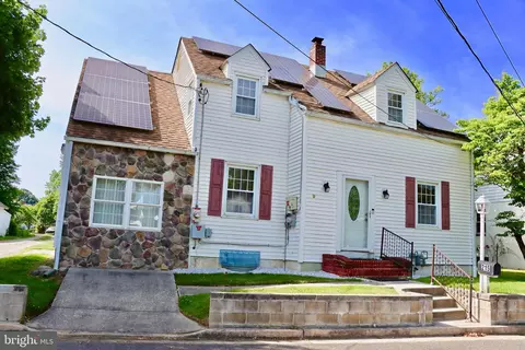 215 N Elm St, Salem, NJ 08079