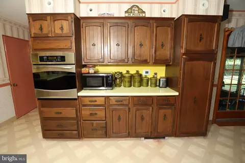 Kitchen - 41 8th St, Salem, NJ 08079 photo 2 of 6
