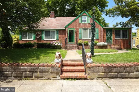 41 8th St, Salem, NJ 08079